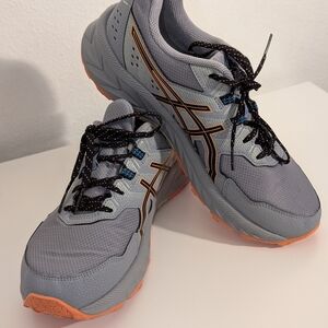 Asics Men's Light Gray and Orange Athletic Running Shoes